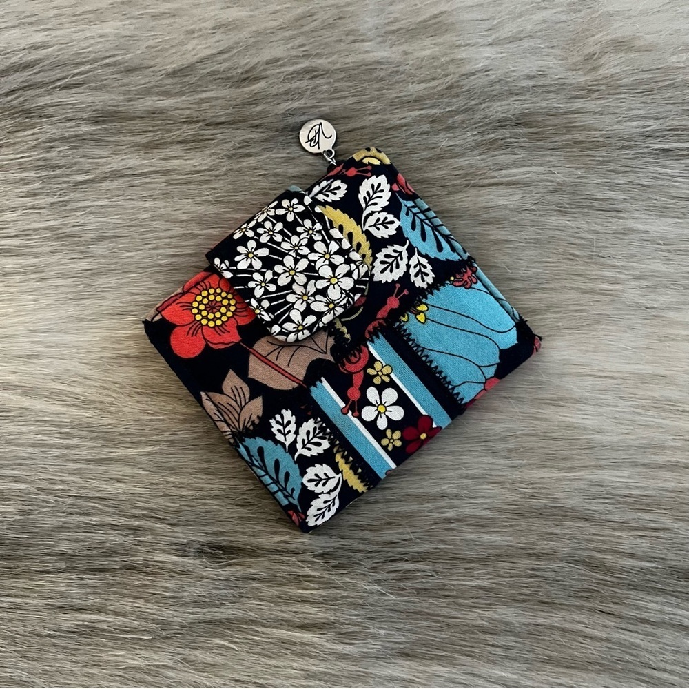 VERA BRADLEY Happy Snails 2011 Patchwork Snap Wallet Blue Yellow Orange Y2K - Picture 1 of 14